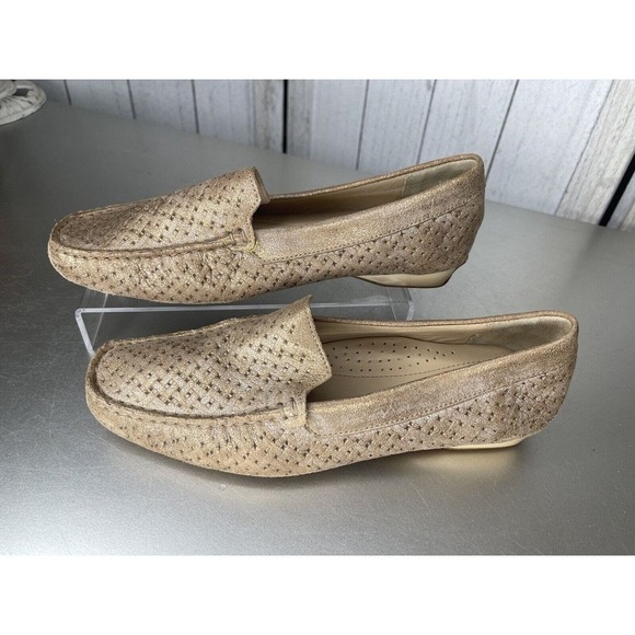 Donald J. Pliner Lula Loafer Oxford Shoe Bronze Gold Metallic Slip On Size 6 - Picture 1 of 6